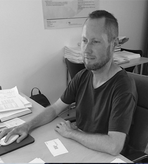 Dr. Roland Hofer