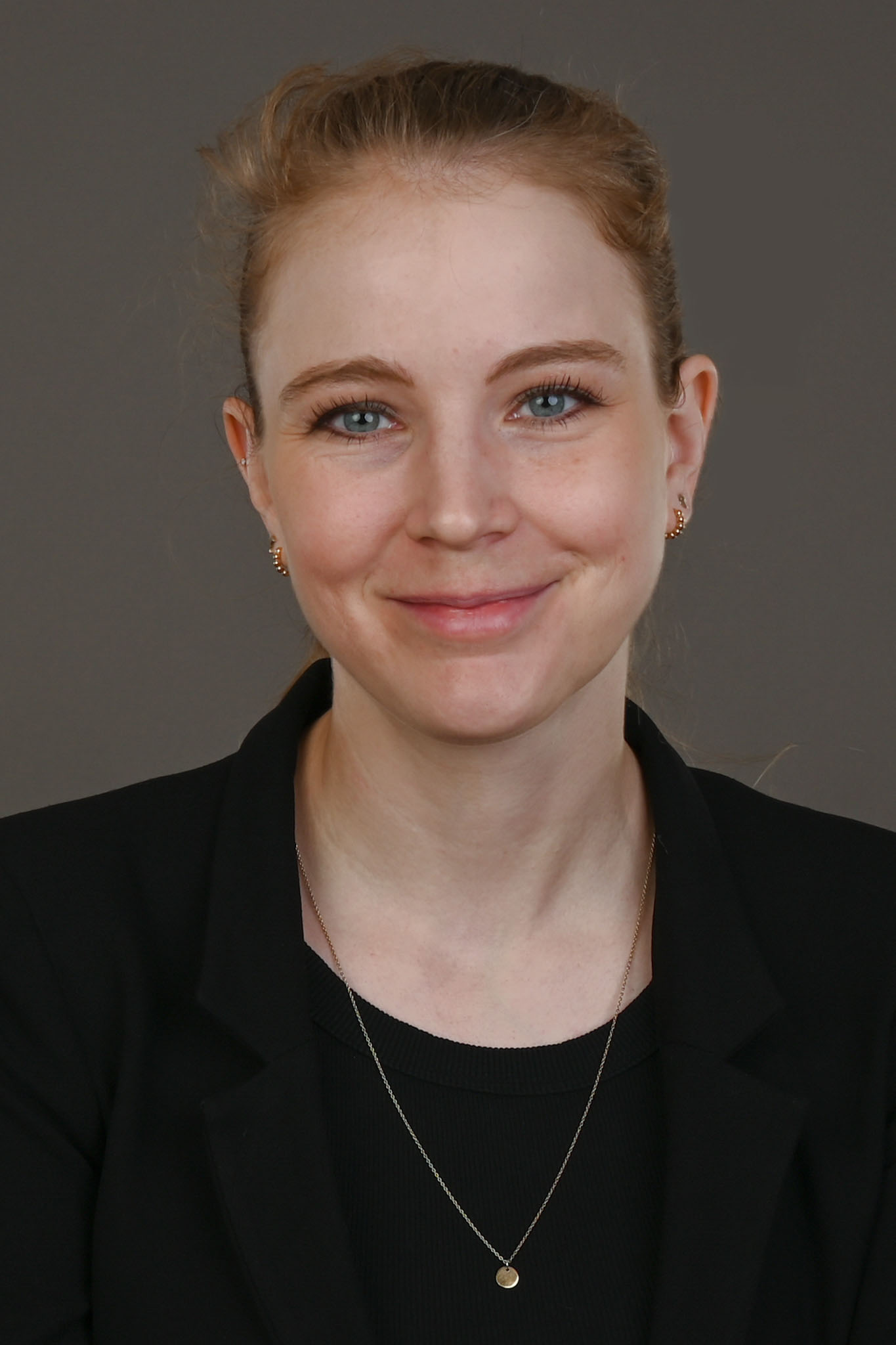 Dr. Zoe Zobrist