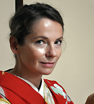  Joanna Bator